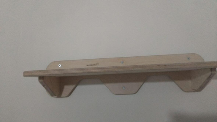 شلف دیواری 60 سانتی گربه مناسب زیر پنجره و بالای شوفاژ
